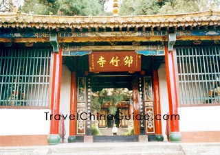 Entrance gate to Bamboo Temple